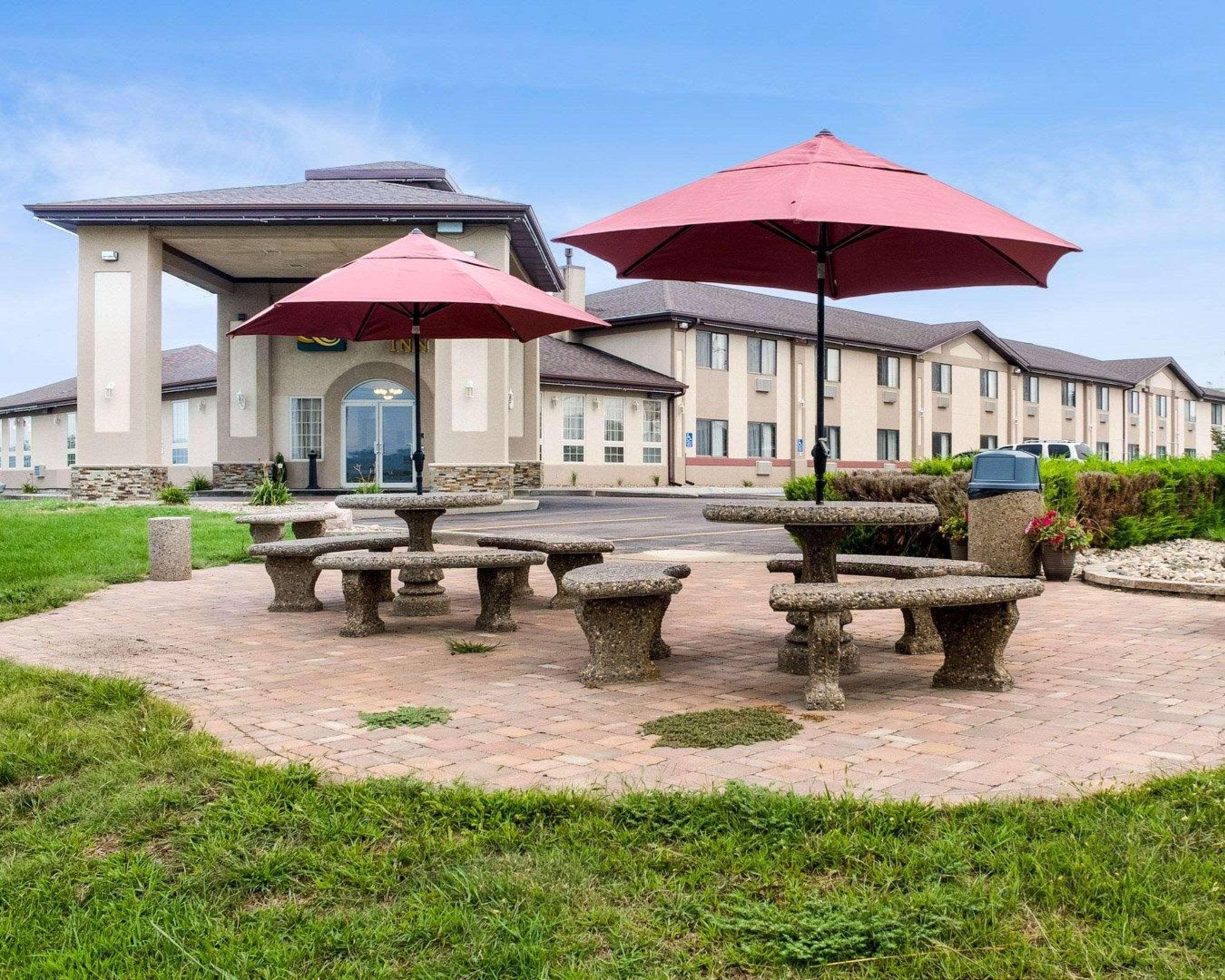 Quality Inn Oacoma - Chamberlain Exterior photo